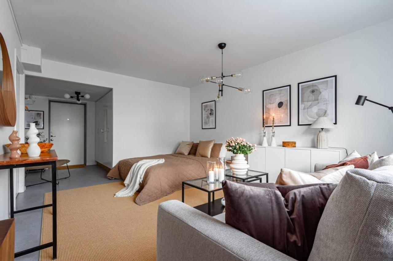 Budget In Hip Sofo - Construction Work * Stockholm
